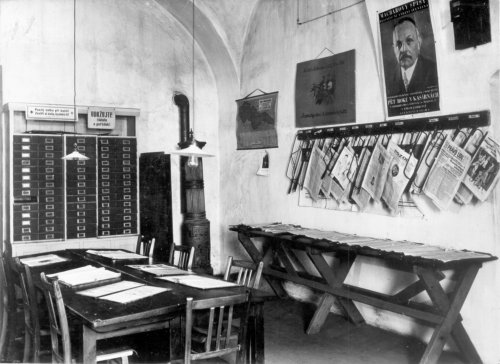 Interiér čítárny z roku 1930 (Reduta)